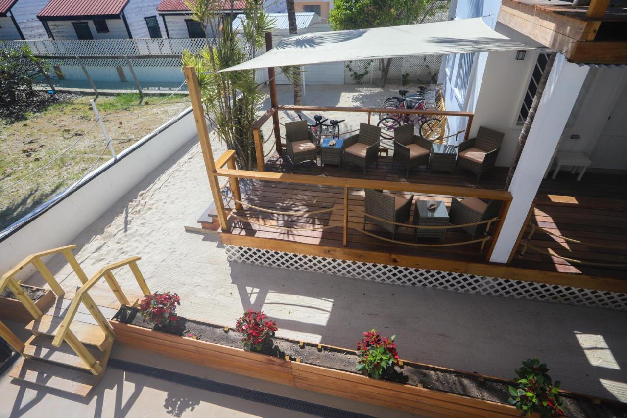Treetops Hotel Caye Caulker Exterior photo