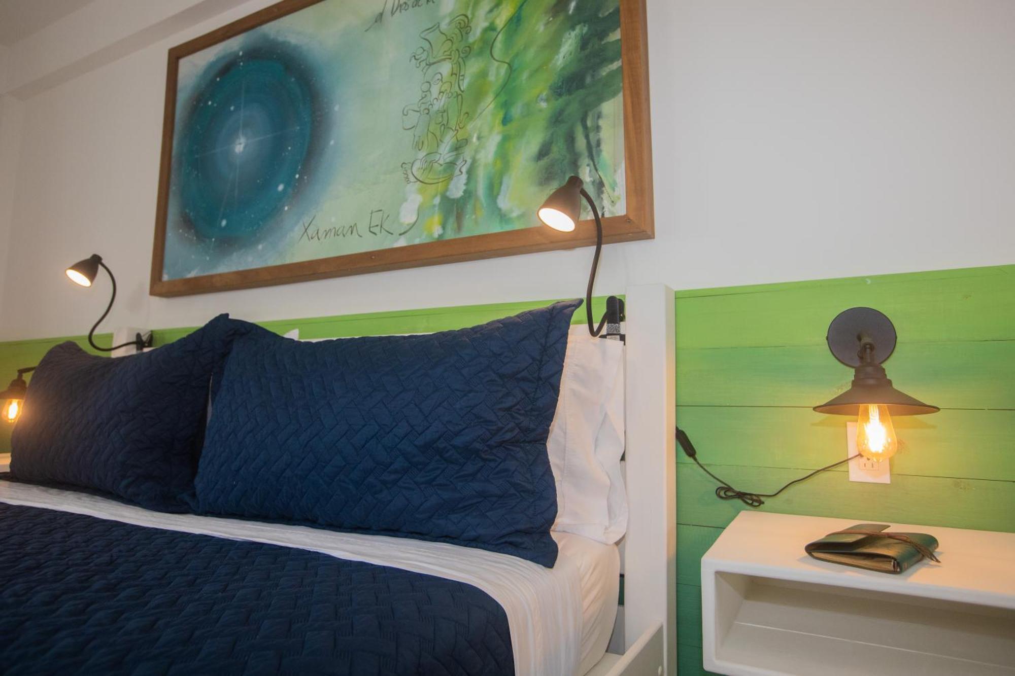 Treetops Hotel Caye Caulker Exterior photo